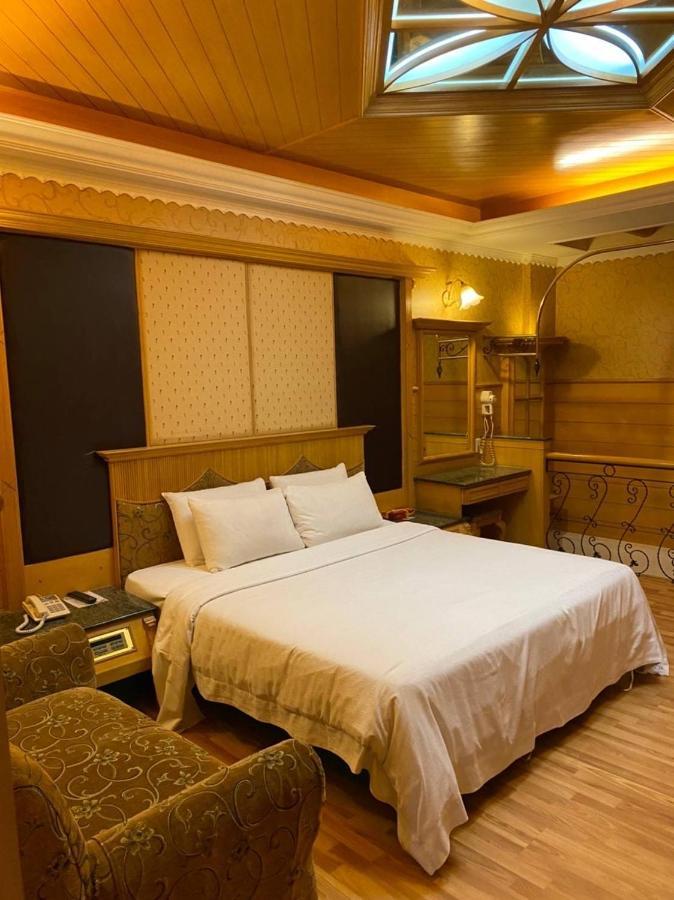 I Travel Motel - II Kaohsiung Exterior photo