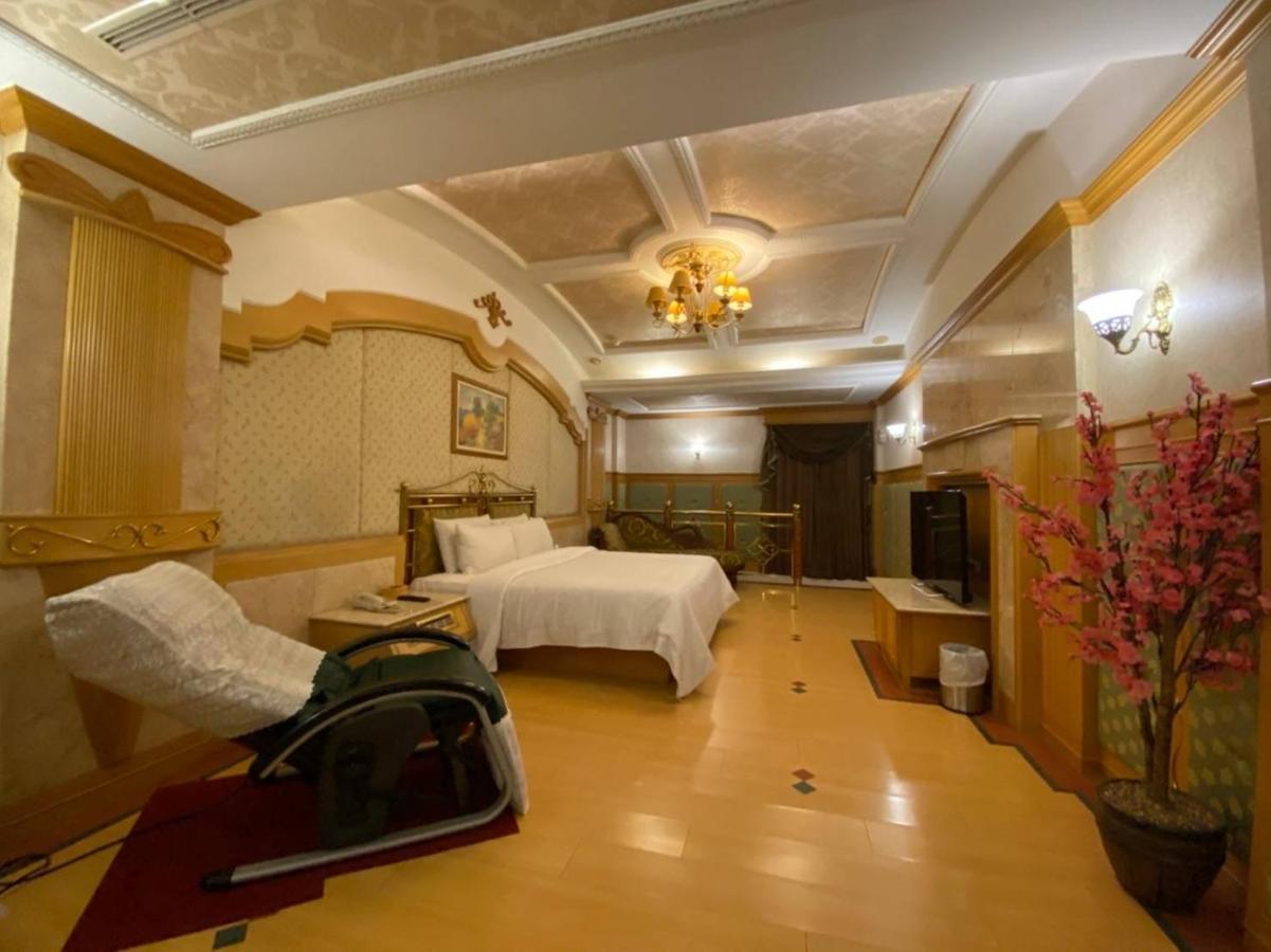 I Travel Motel - II Kaohsiung Exterior photo