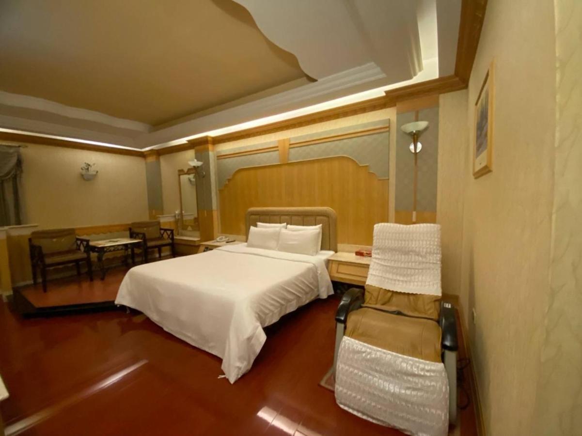 I Travel Motel - II Kaohsiung Exterior photo